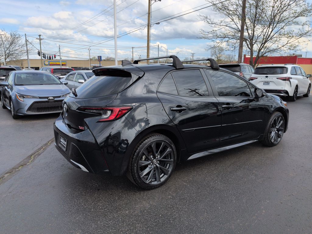 View vehicle photo 5