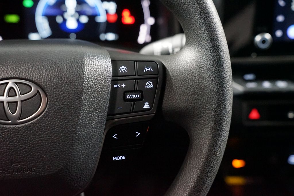 Thumbnail: 2025 Toyota Camry - 13