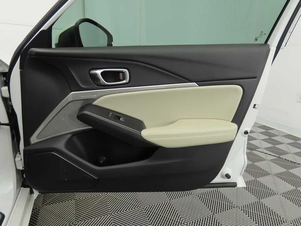 Thumbnail: 2023 Acura Integra - 23