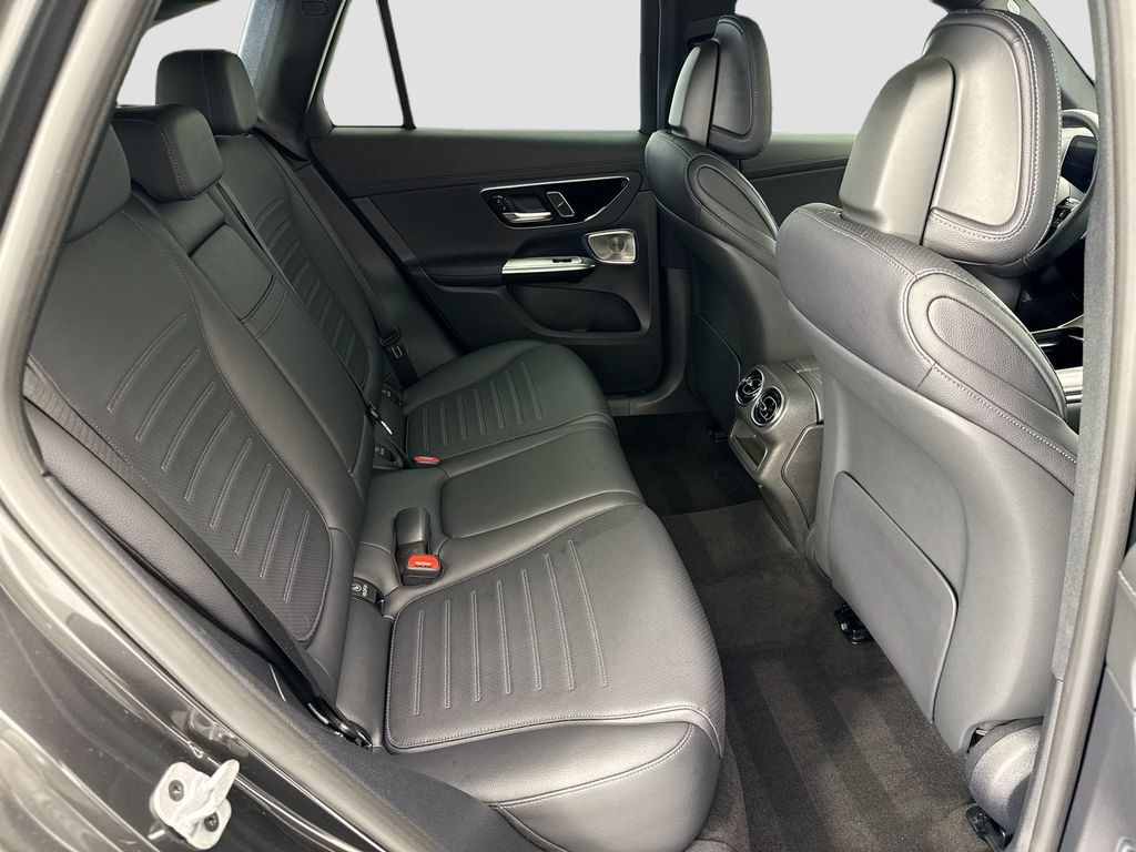 Thumbnail: 2023 Mercedes-Benz GLC - 21