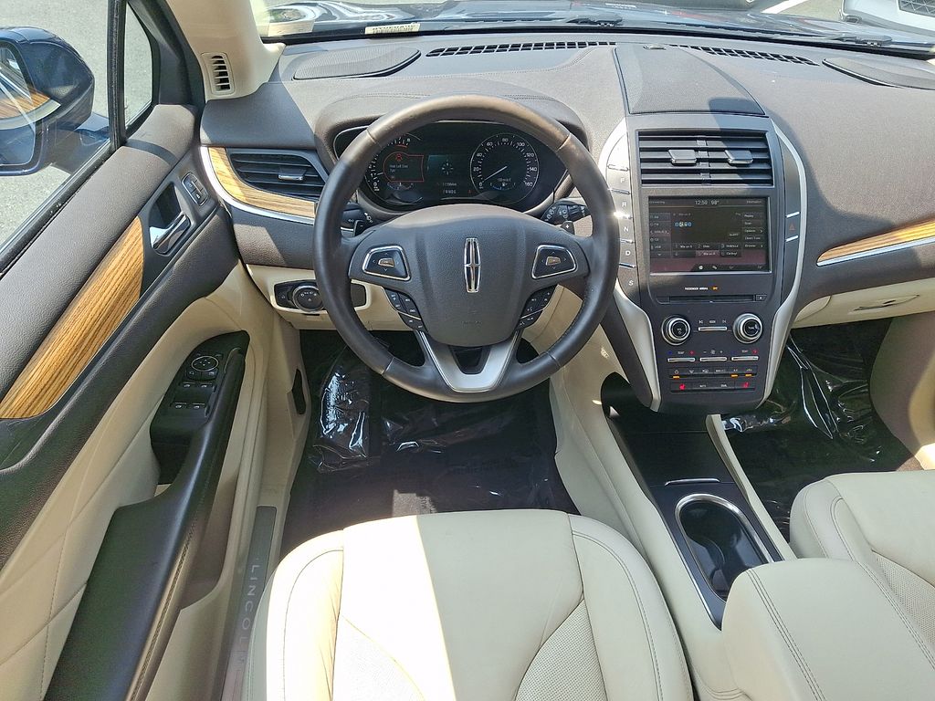 Thumbnail: 2015 Lincoln MKC - 11