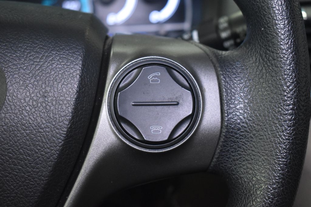 Thumbnail: 2013 Toyota Venza - 22