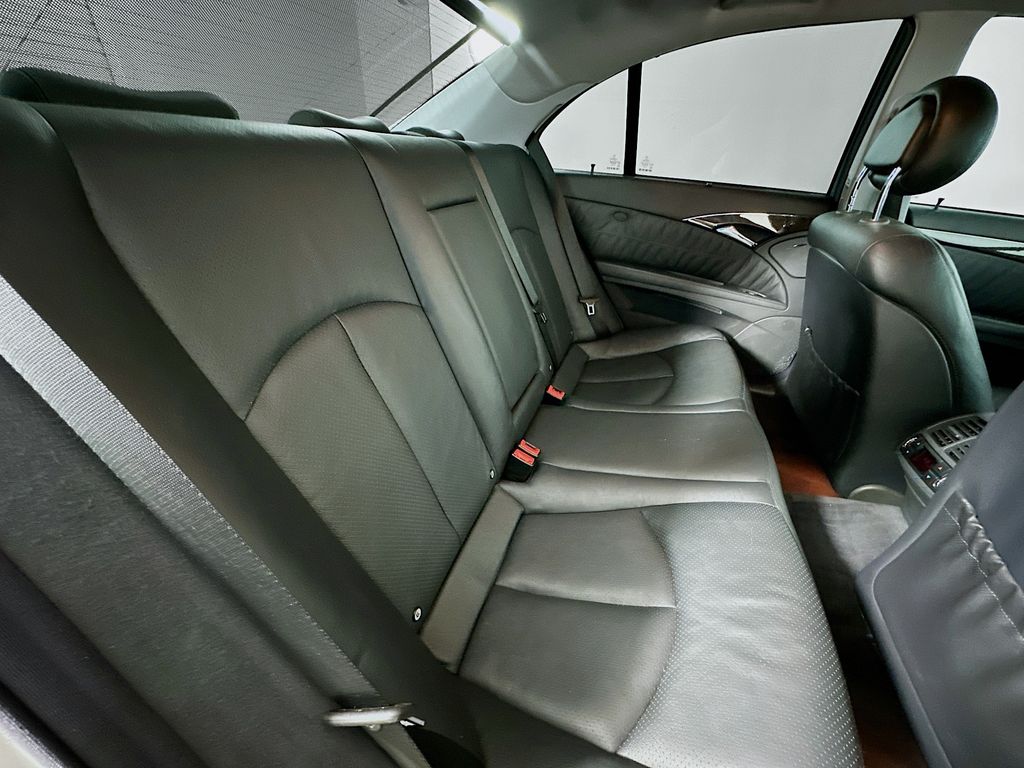 Thumbnail: 2005 Mercedes-Benz E-Class - 25