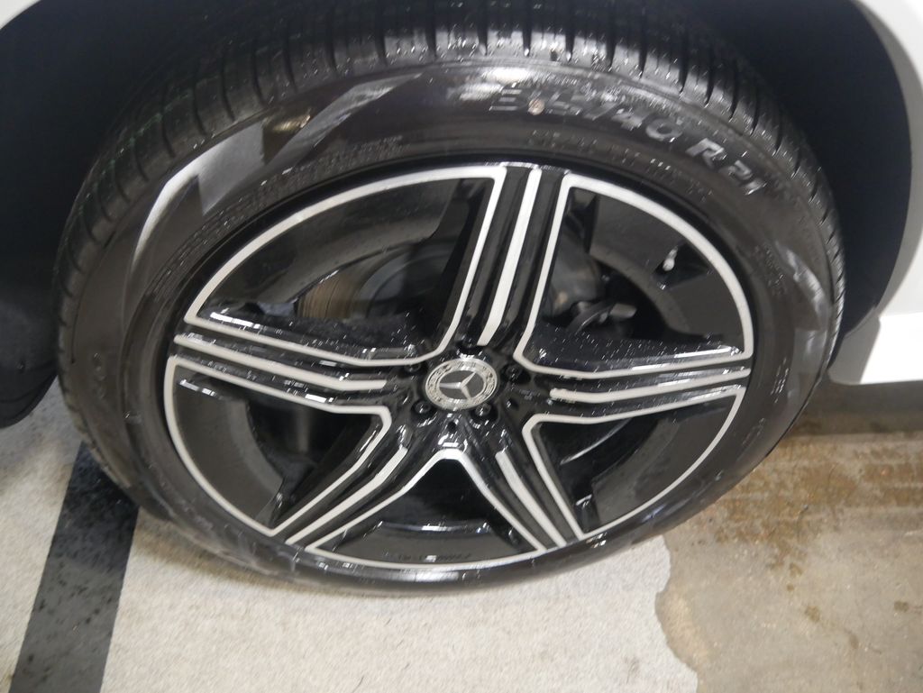 Thumbnail: 2026 Mercedes-Benz GLE - 14