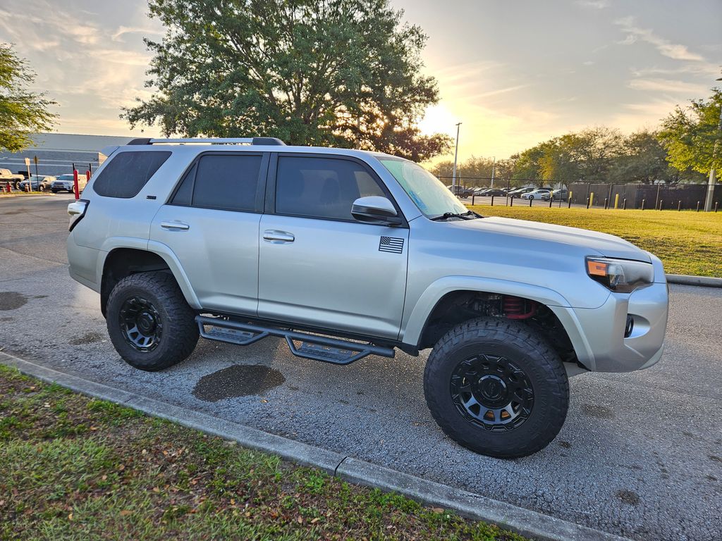 2021 Toyota 4Runner SR5 7