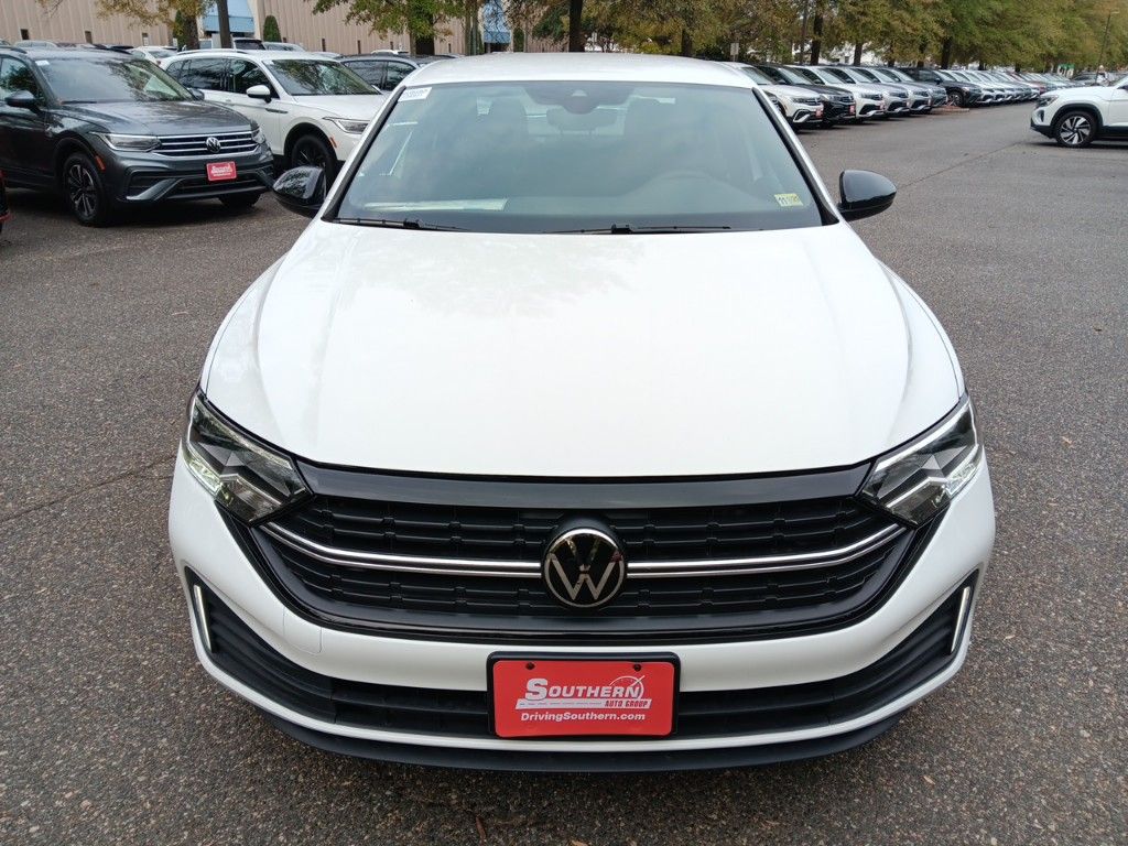 2024 Volkswagen Jetta 1.5T Sport 8