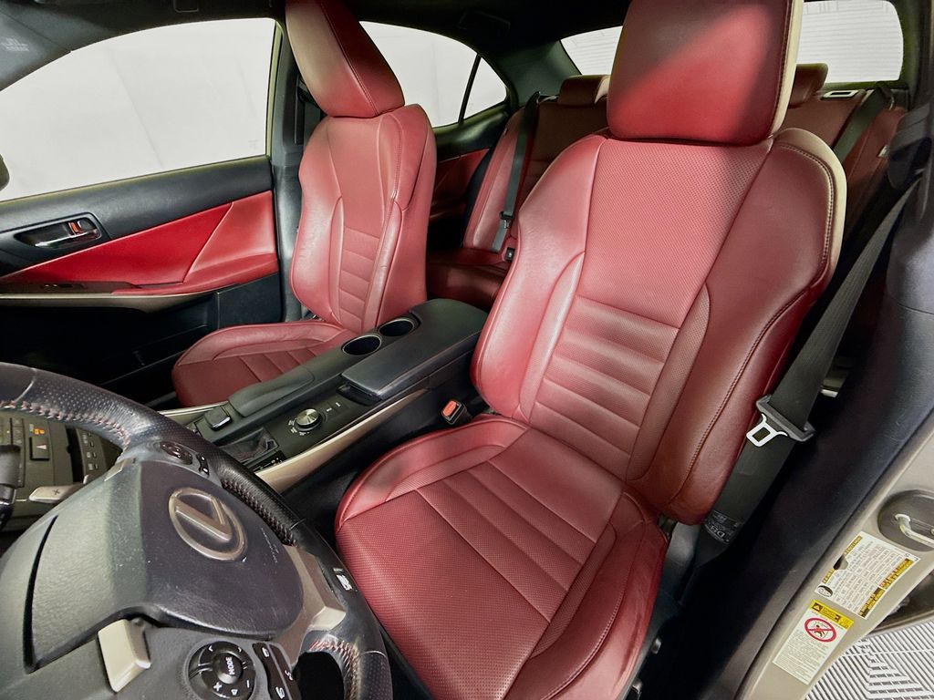 Thumbnail: 2015 Lexus IS - 21