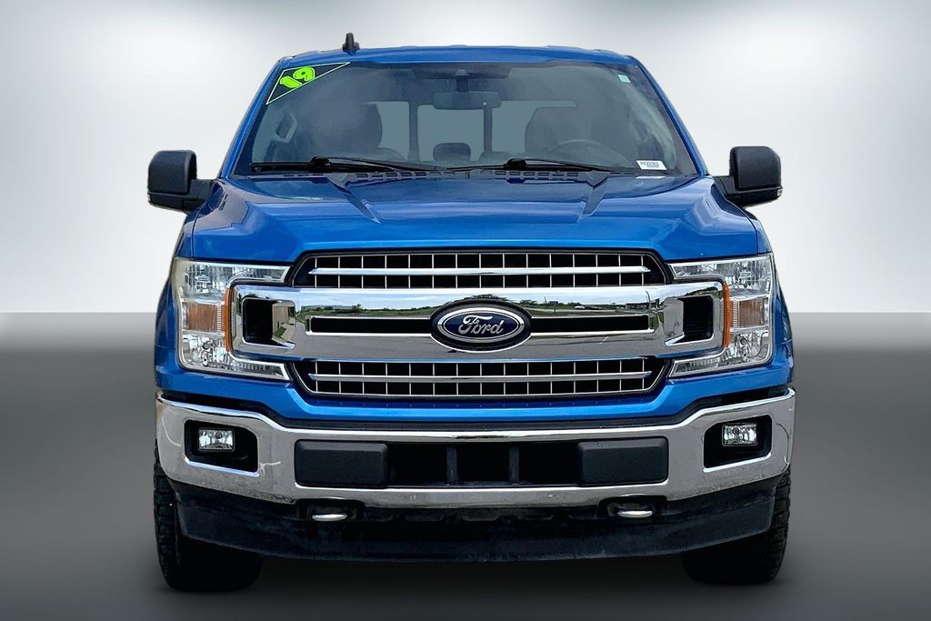 Used 2019 Blue Ford XLT image 3