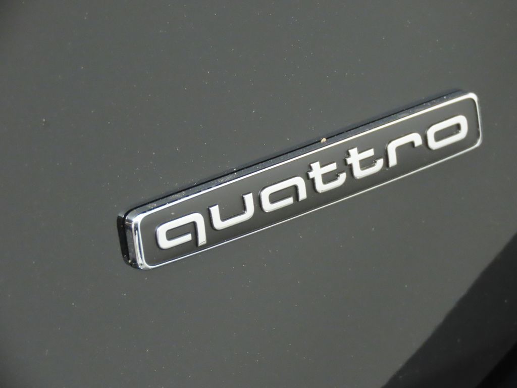 Thumbnail: 2026 Audi A6 - 10