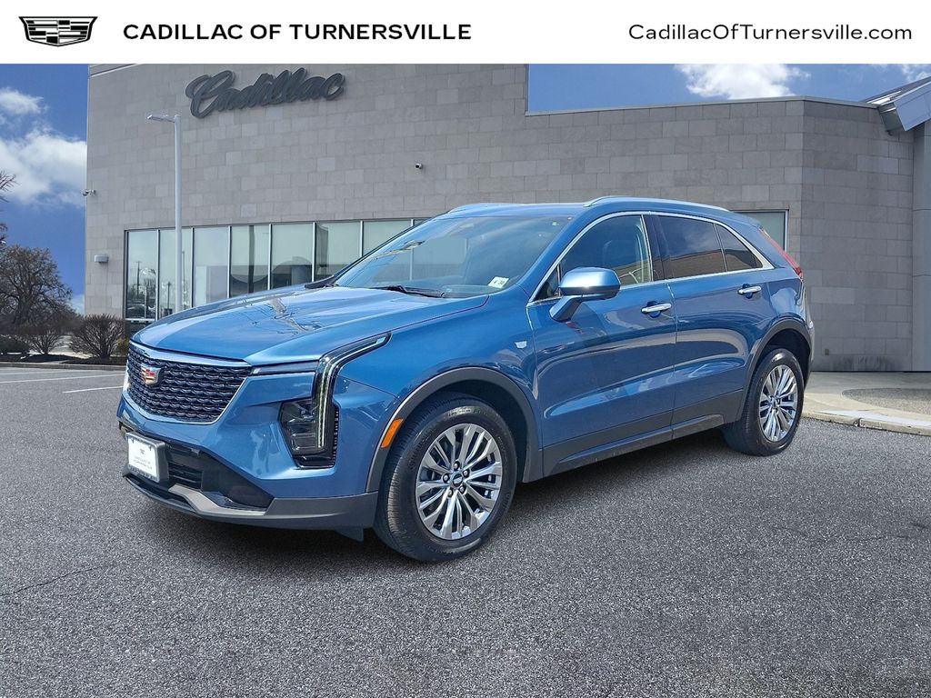Thumbnail: 2025 Cadillac XT4 - 1