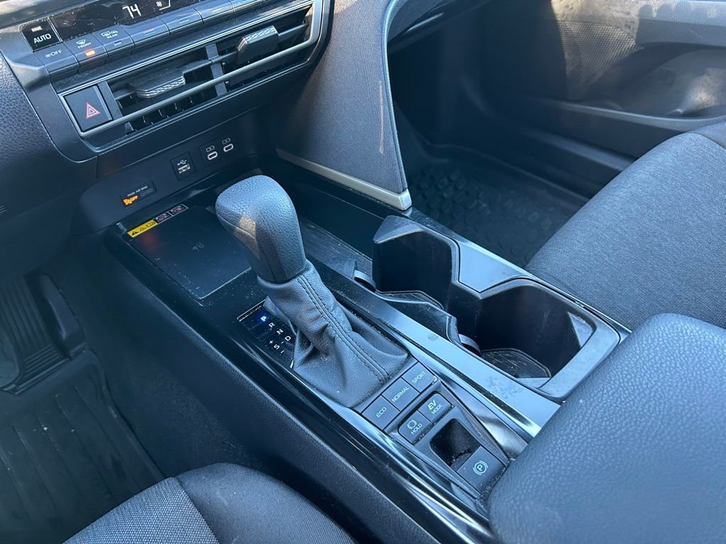 Thumbnail: 2025 Toyota Camry - 26