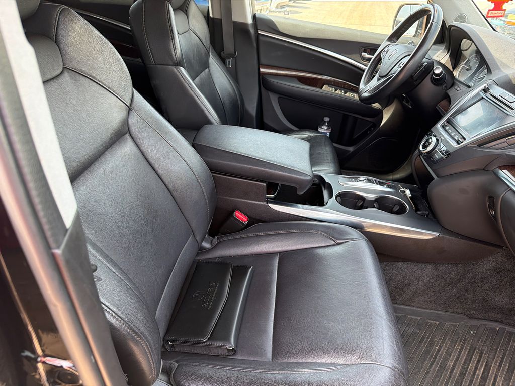 Used 2018  Acura 3.5L image 12