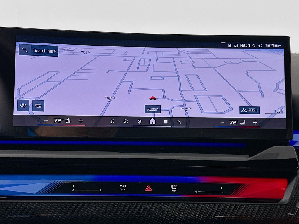 Thumbnail: 2026 BMW M5 - 12