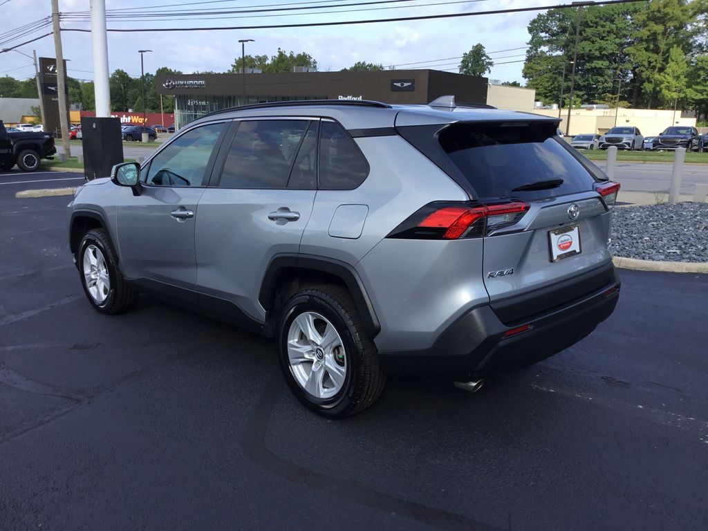 Thumbnail: 2021 Toyota RAV4 - 3