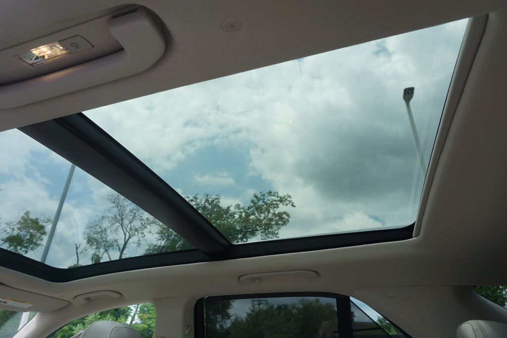 Thumbnail: 2026 Mercedes-Benz GLE - 16