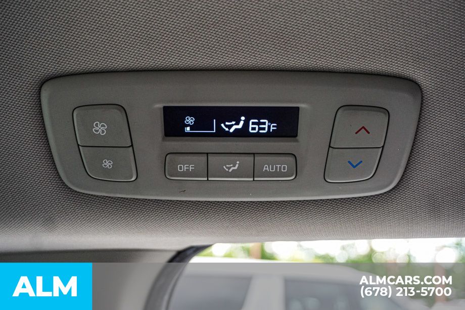 Used 2022 White Kia SX image 38