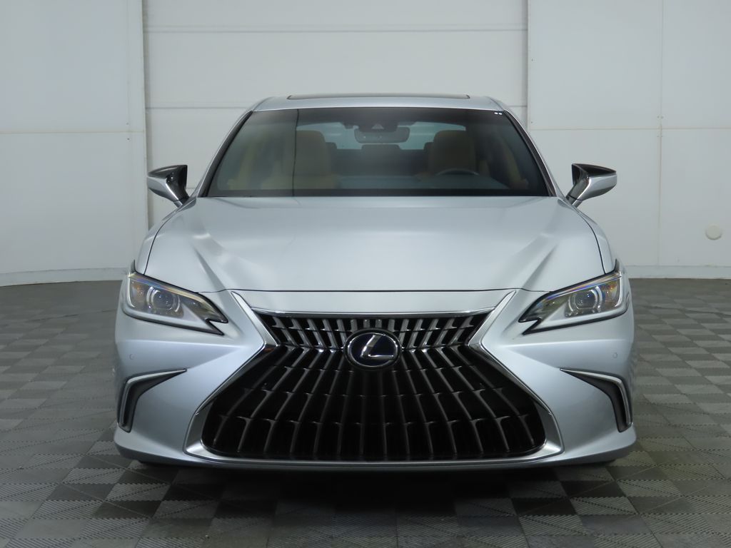 Thumbnail: 2022 Lexus ES - 2