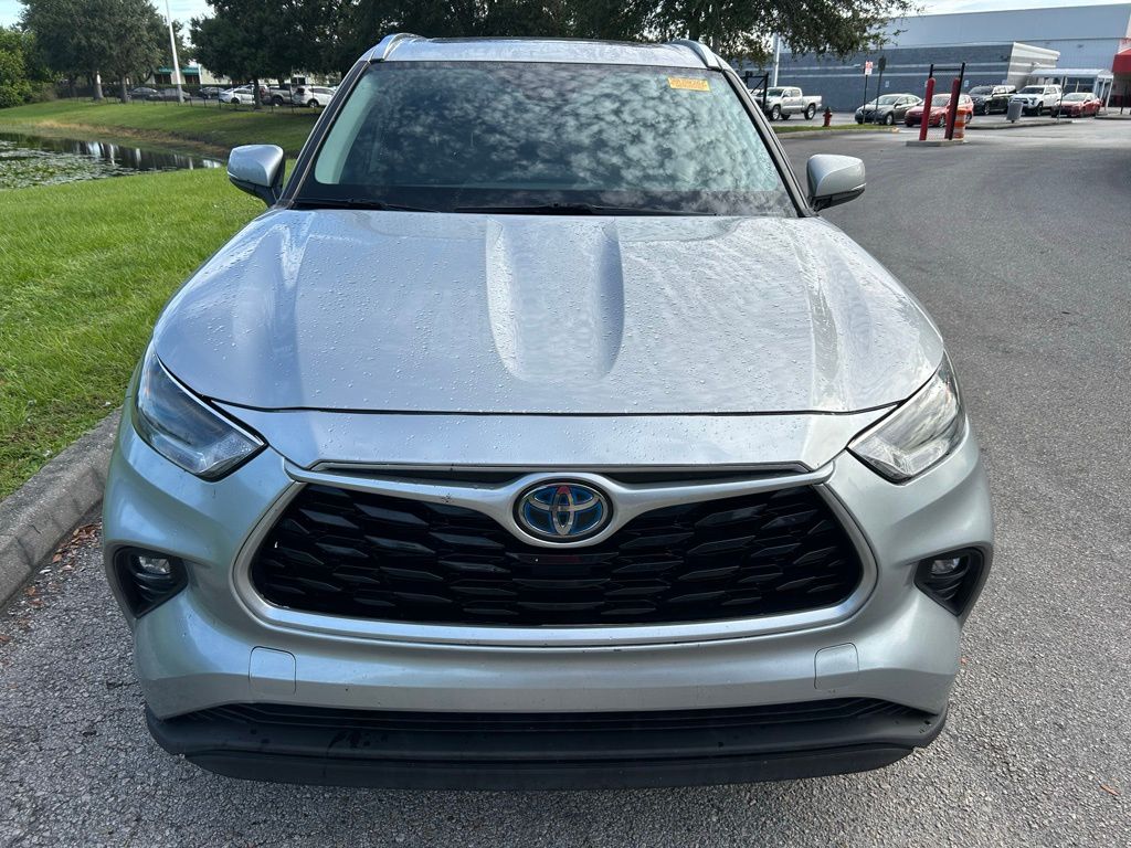Thumbnail: 2021 Toyota Highlander - 8