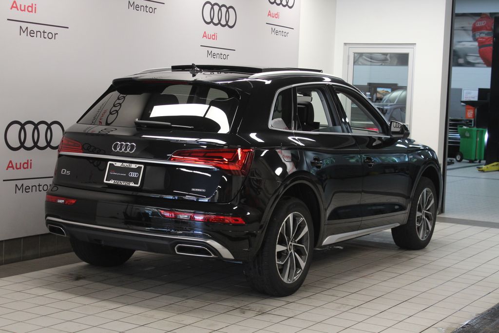 Thumbnail: 2023 Audi Q5 - 6