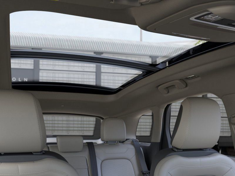 Thumbnail: 2026 Lincoln Corsair - 22