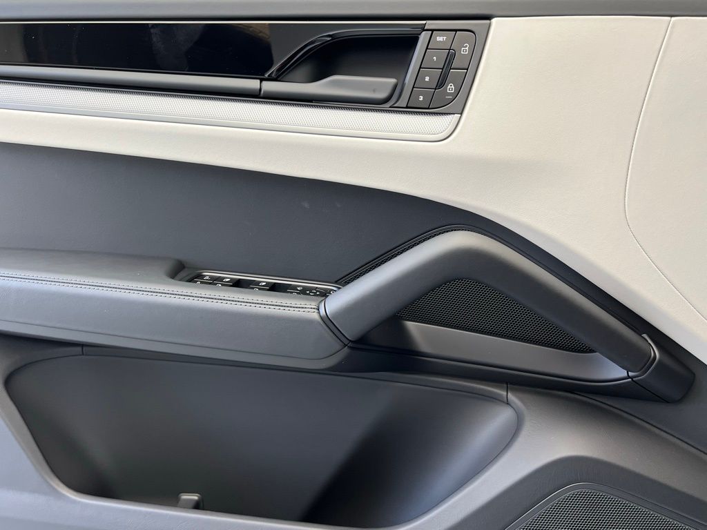 Thumbnail: 2026 Porsche  - 19