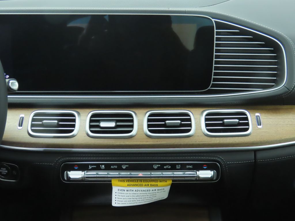 Thumbnail: 2026 Mercedes-Benz GLE - 15