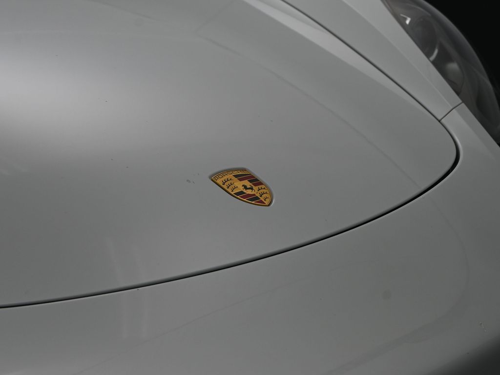 2018 Porsche 718 Cayman Base