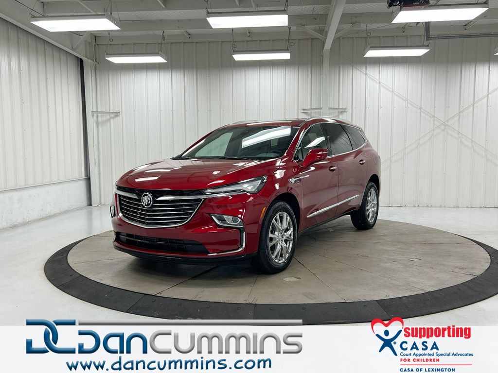 2023 Buick Enclave Essence AWD