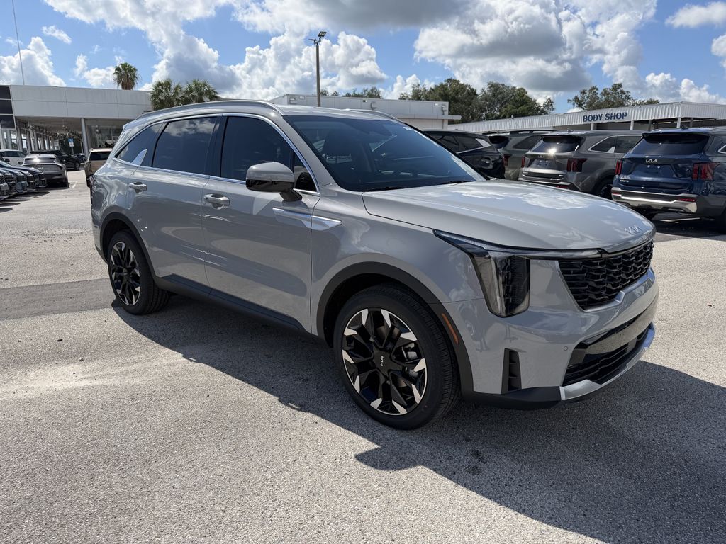 Wolf Gray 2026 Kia Sorento SUV / Crossover Front-Wheel Drive 8-Speed Dual Clutch