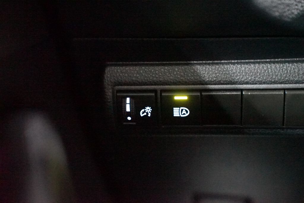 Thumbnail: 2024 Toyota Corolla - 22