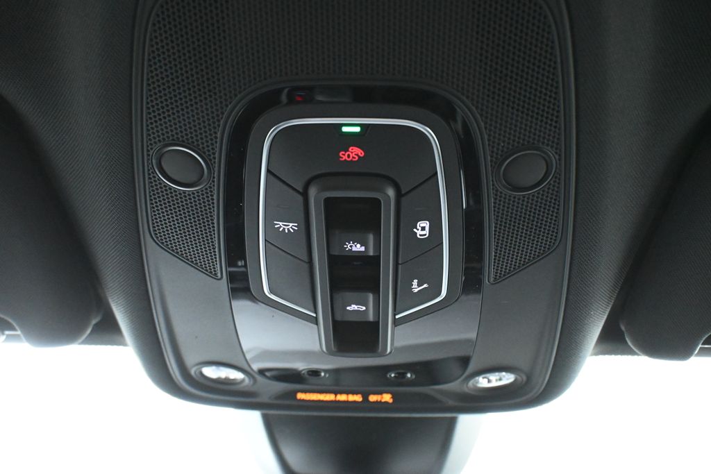 Thumbnail: 2026 Audi Q7 - 16