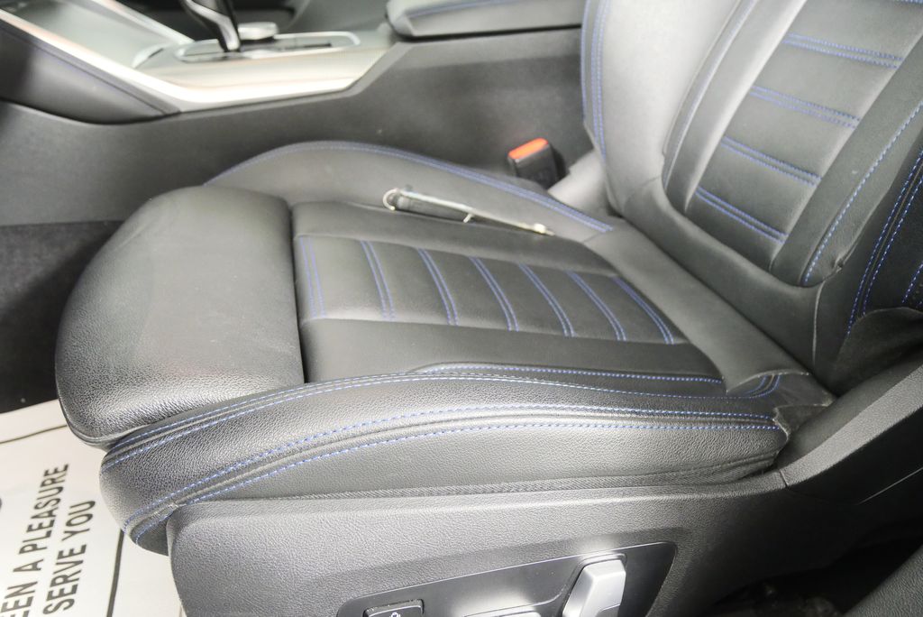 Thumbnail: 2022 BMW 4 Series - 9