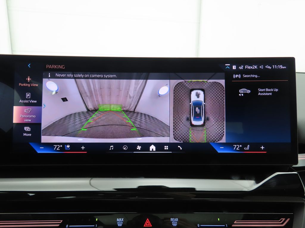 Thumbnail: 2026 BMW 5 Series - 16