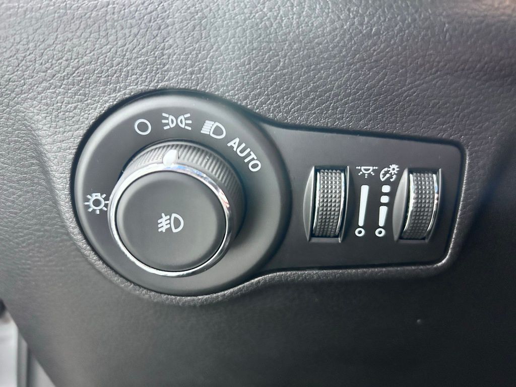 used 2023 Jeep Compass car, priced at $24,999