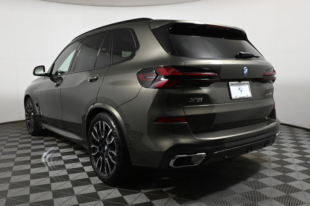 Thumbnail: 2026 BMW X5 - 5