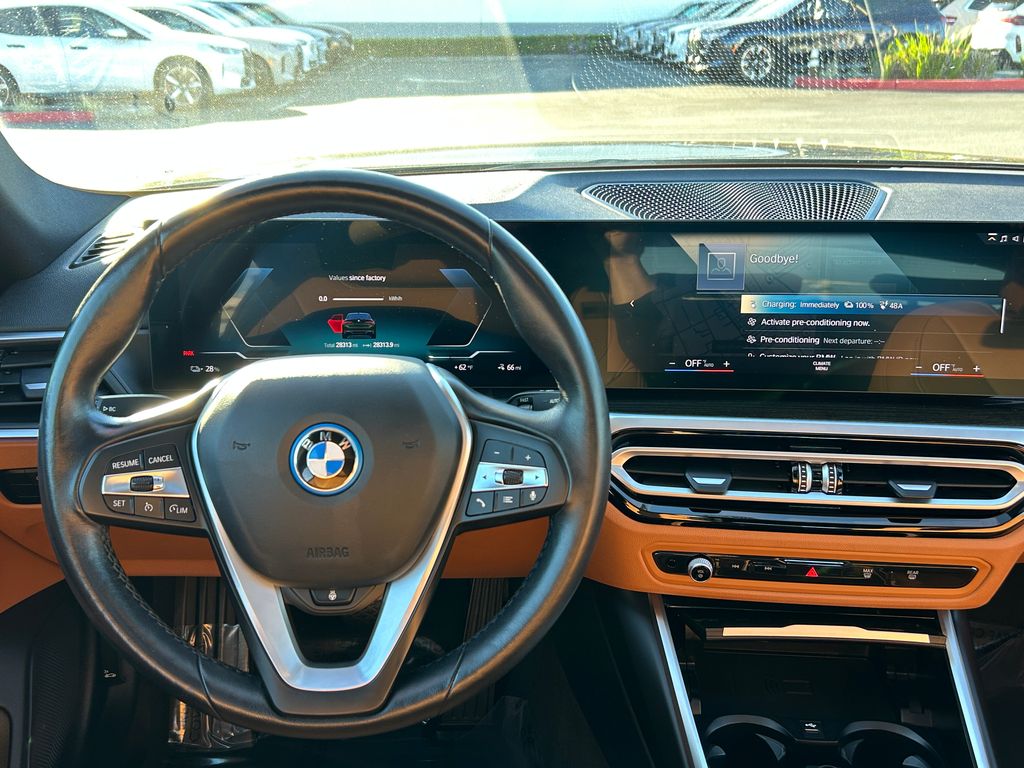 Thumbnail: 2023 BMW i4 - 17