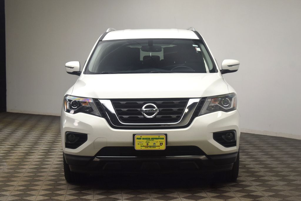 used 2020 Nissan Pathfinder car, priced at $18,095