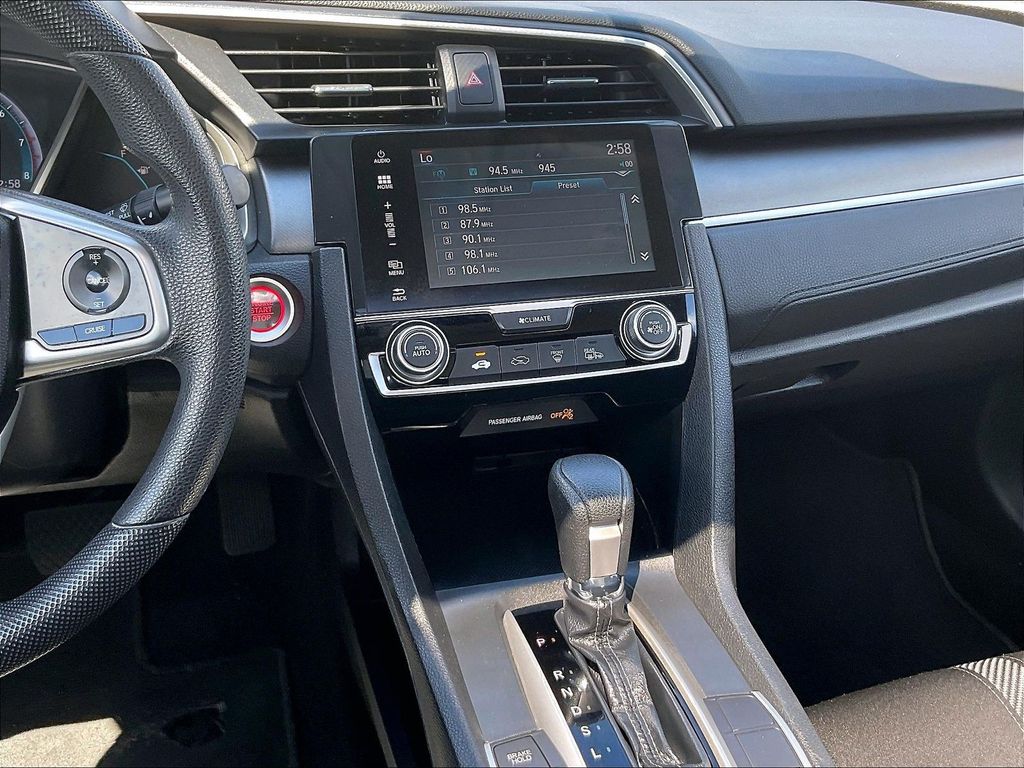 2016 Honda Civic — photo 18
