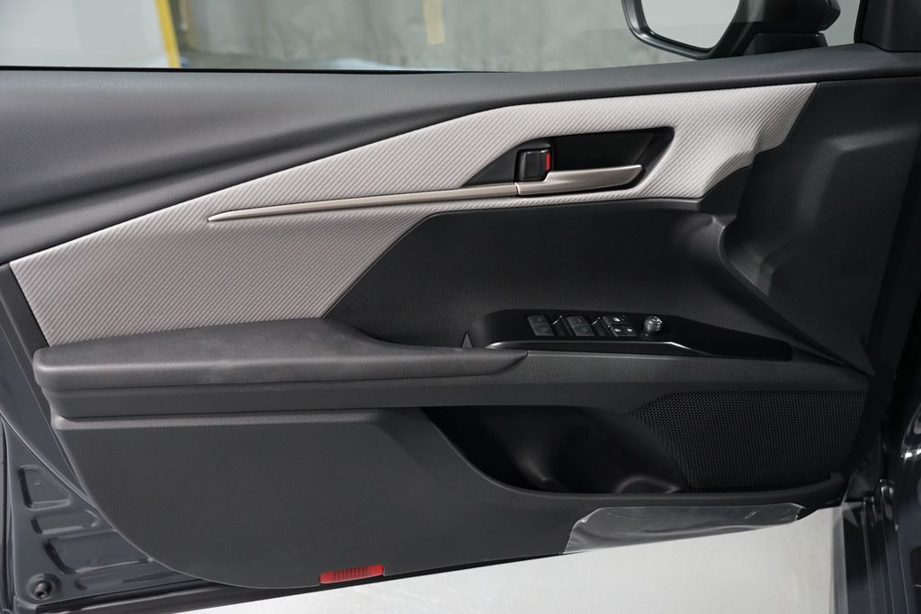 Thumbnail: 2026 Toyota Camry - 31