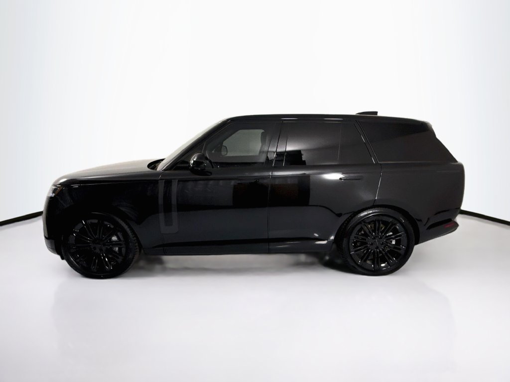 Thumbnail: 2026 Land Rover Range Rover - 8