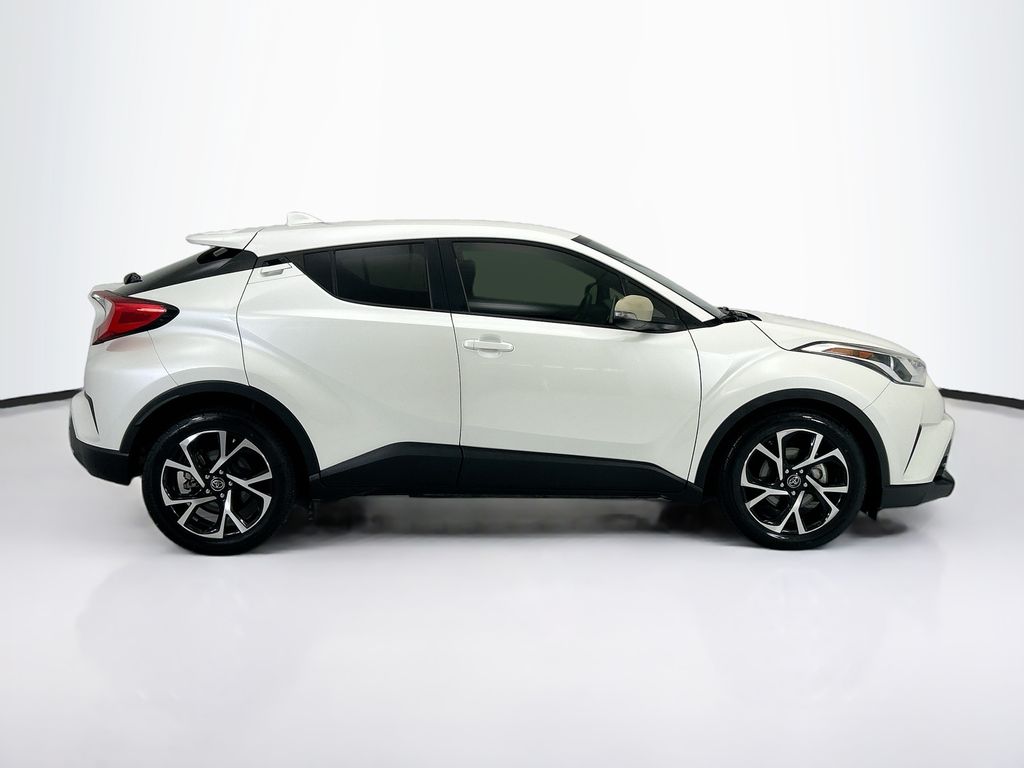Thumbnail: 2019 Toyota C-HR - 4