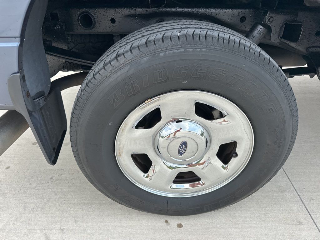 2006 Blue Ford F-150 XLT 4X4 Truck