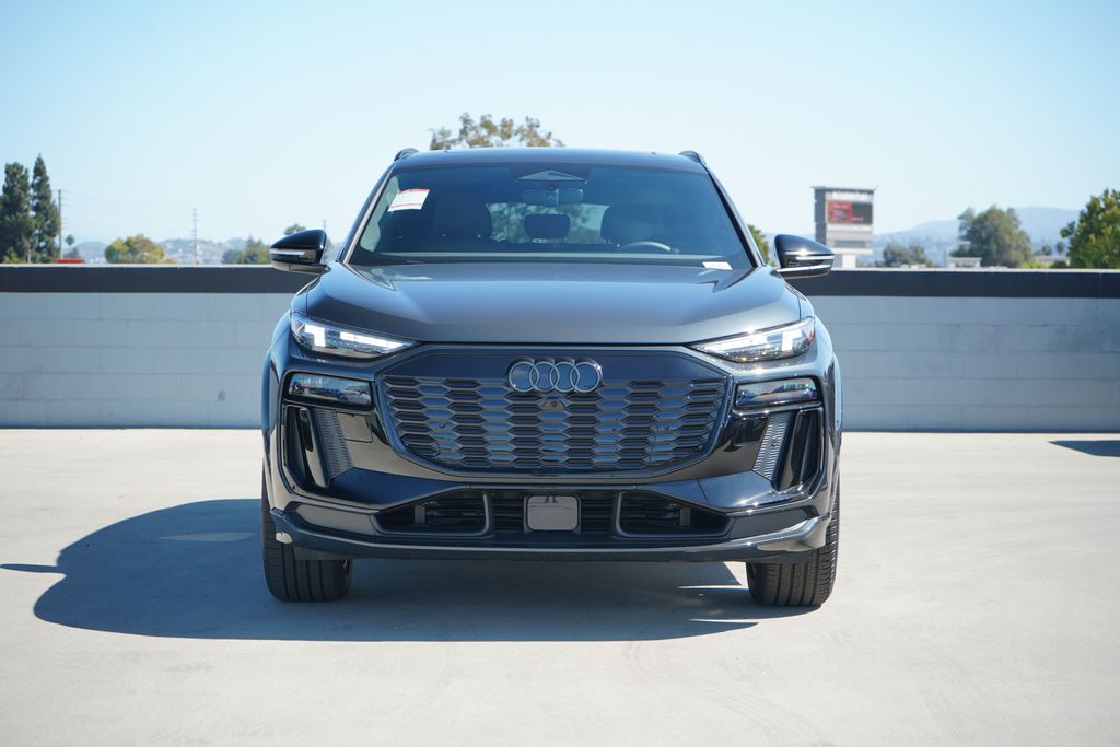 Thumbnail: 2027 Audi Q6 e-tron - 6
