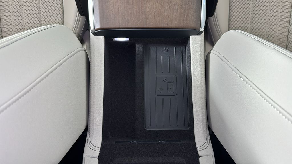 2025 Audi A6  23