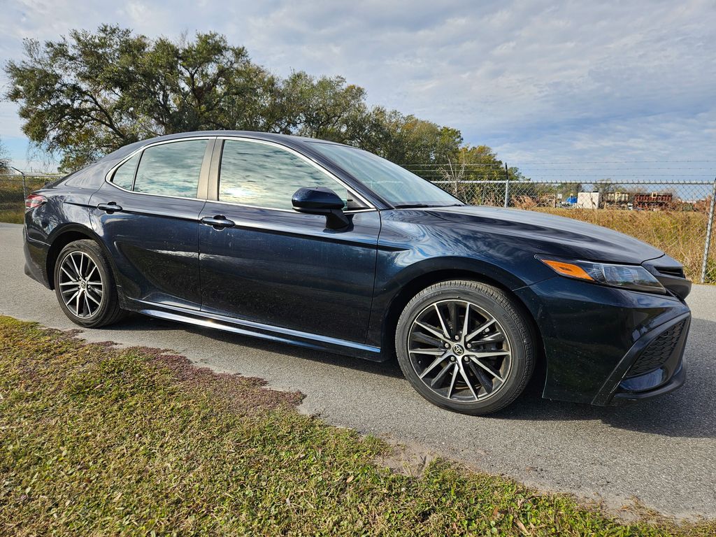 2021 Toyota Camry SE 7