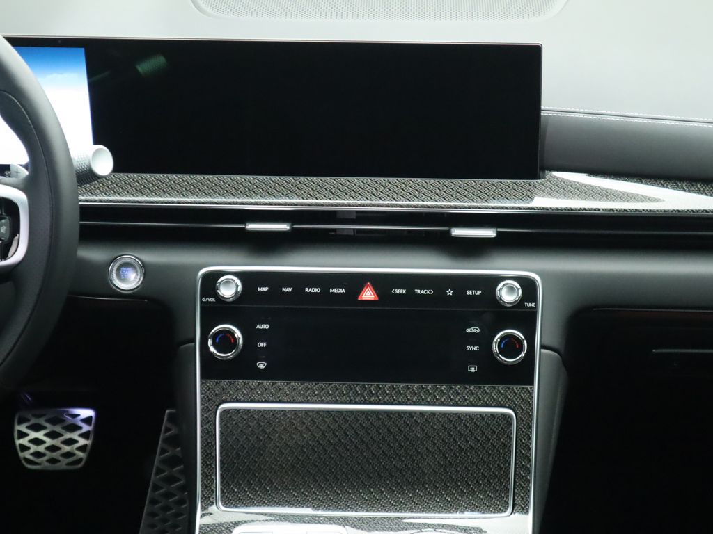 Thumbnail: 2025 Genesis GV80 - 14