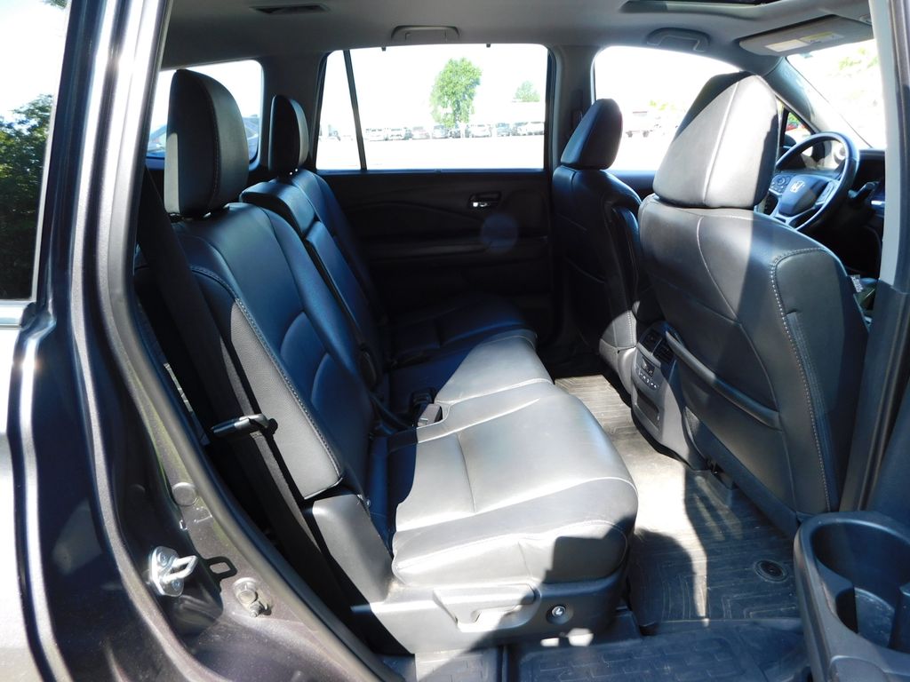 Thumbnail: 2019 Honda Pilot - 5