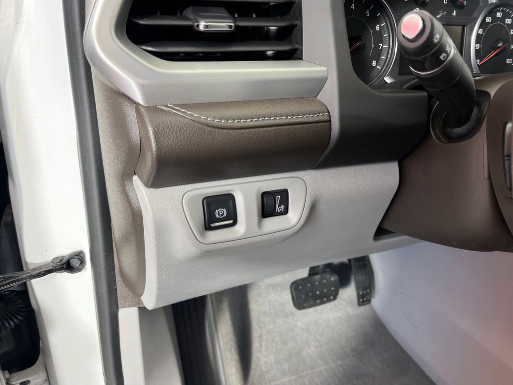 Thumbnail: 2017 GMC Acadia - 27
