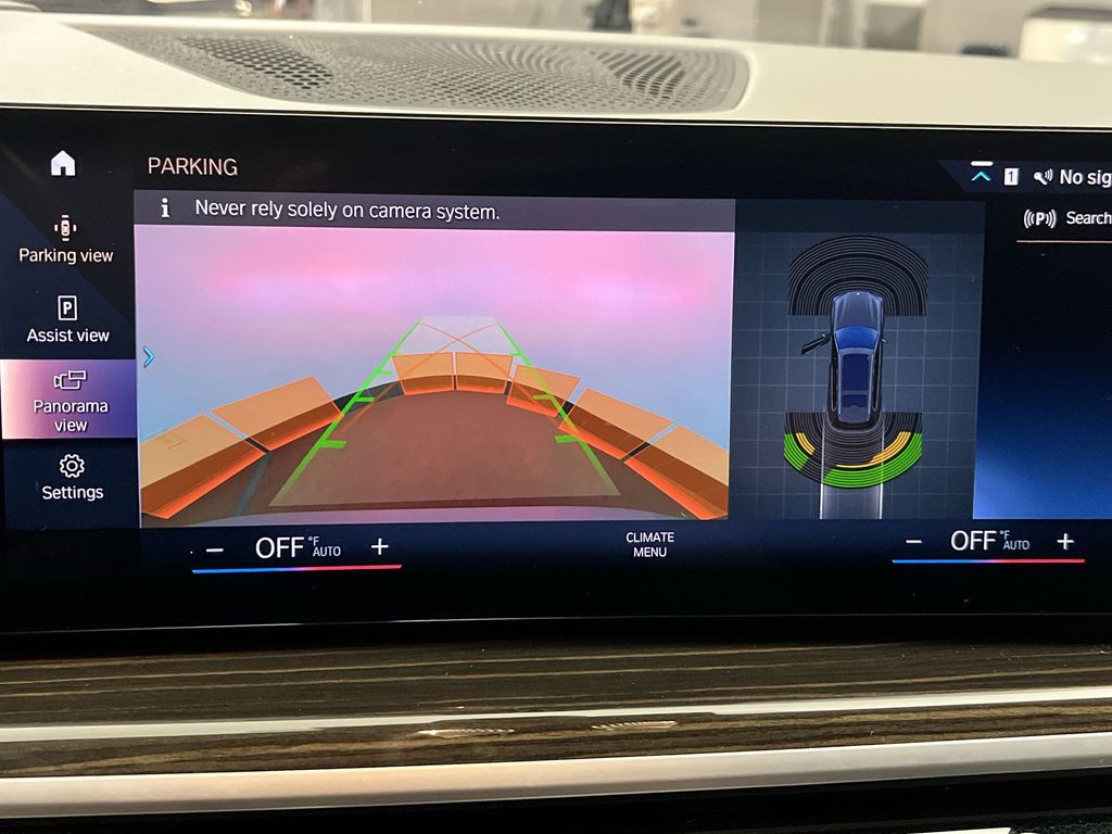 Thumbnail: 2023 BMW X7 - 17