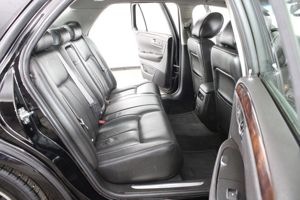 Used 2009 Cadillac DTS for sale in 